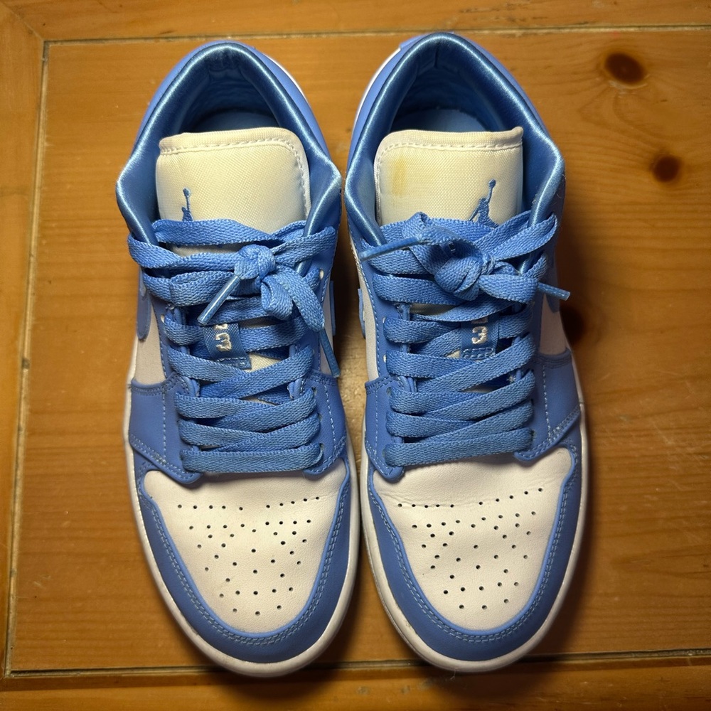 Jordan AJ1 Low white/university blue